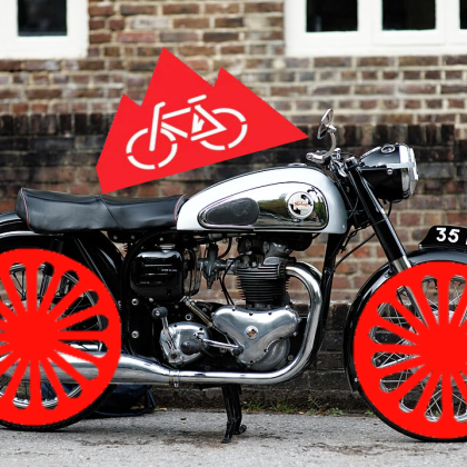 Janša na motorju ob petkih