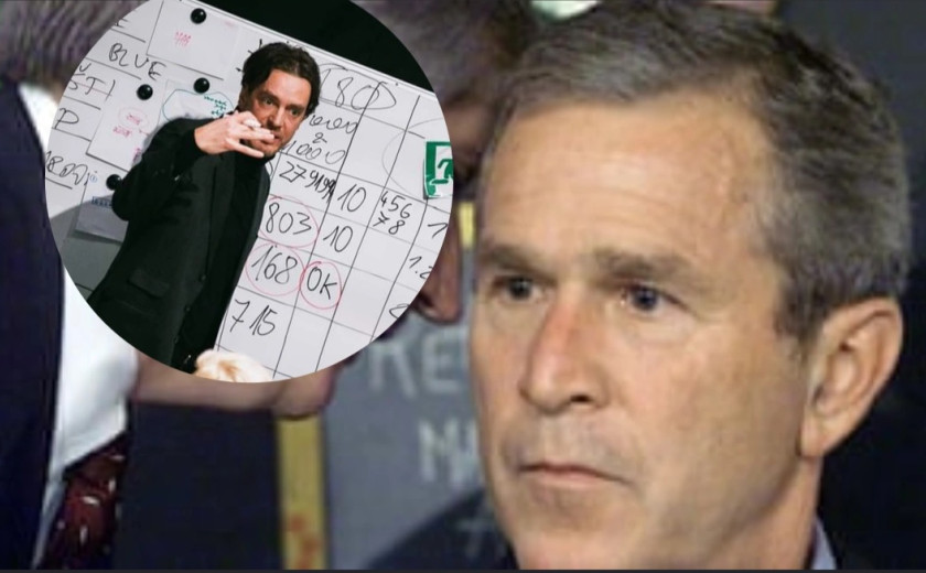 Bush in slika s predstave.