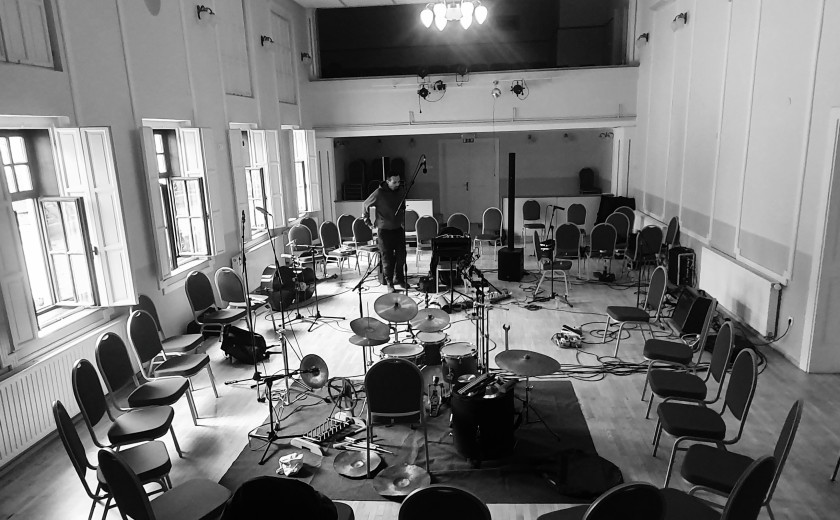 Seznam skladb za 6. 11. 2024, 15.00–19.00 (Mitja Hlupič)