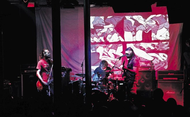 KM20: Ponatečajni extended play